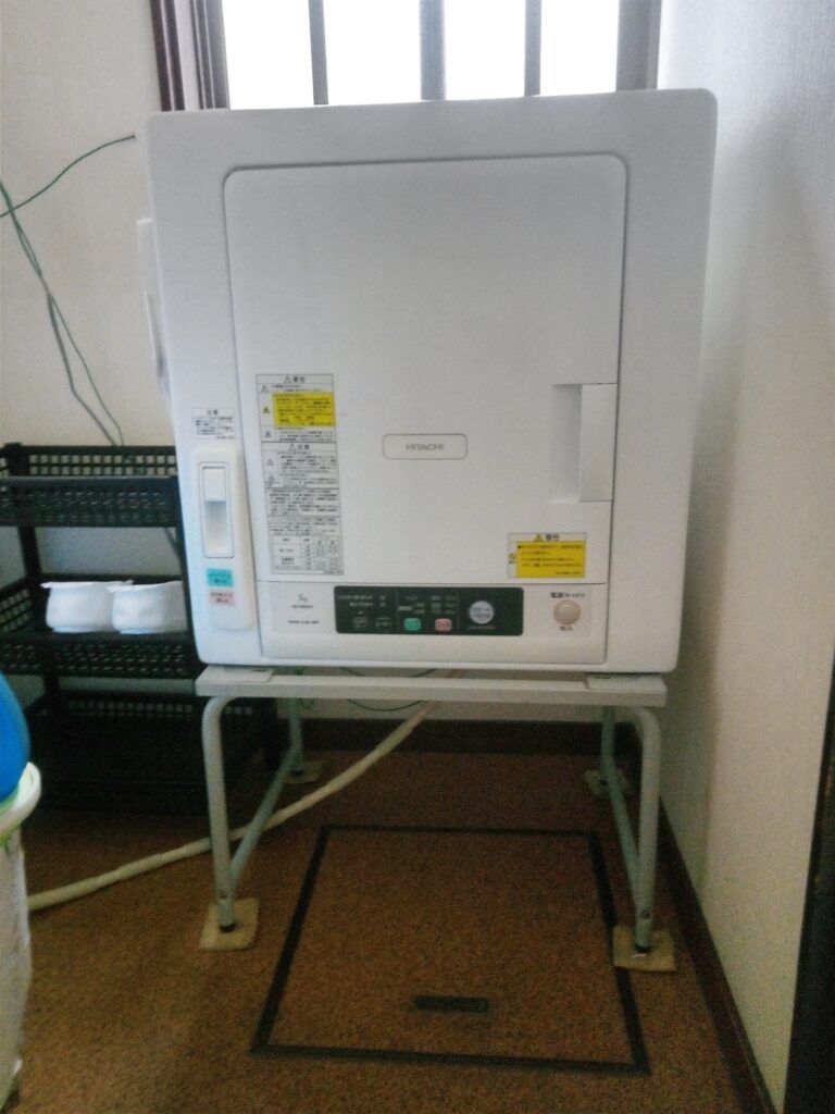1階 共同乾燥機