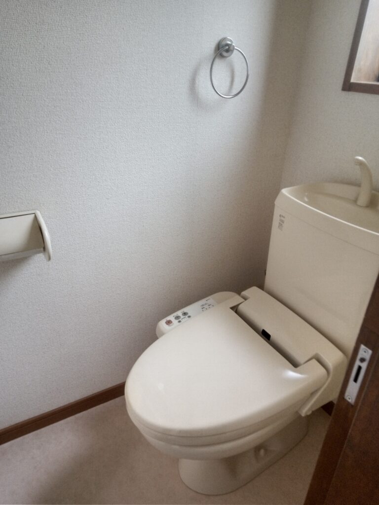 1階 トイレ1